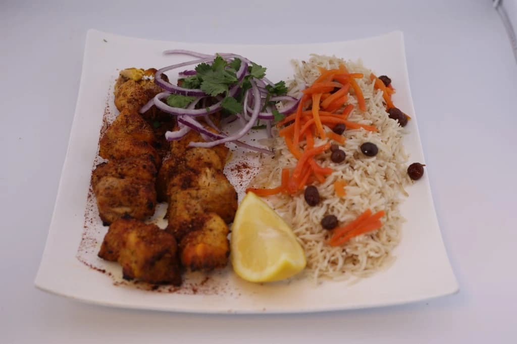 د چرګ کباب له چلو سره